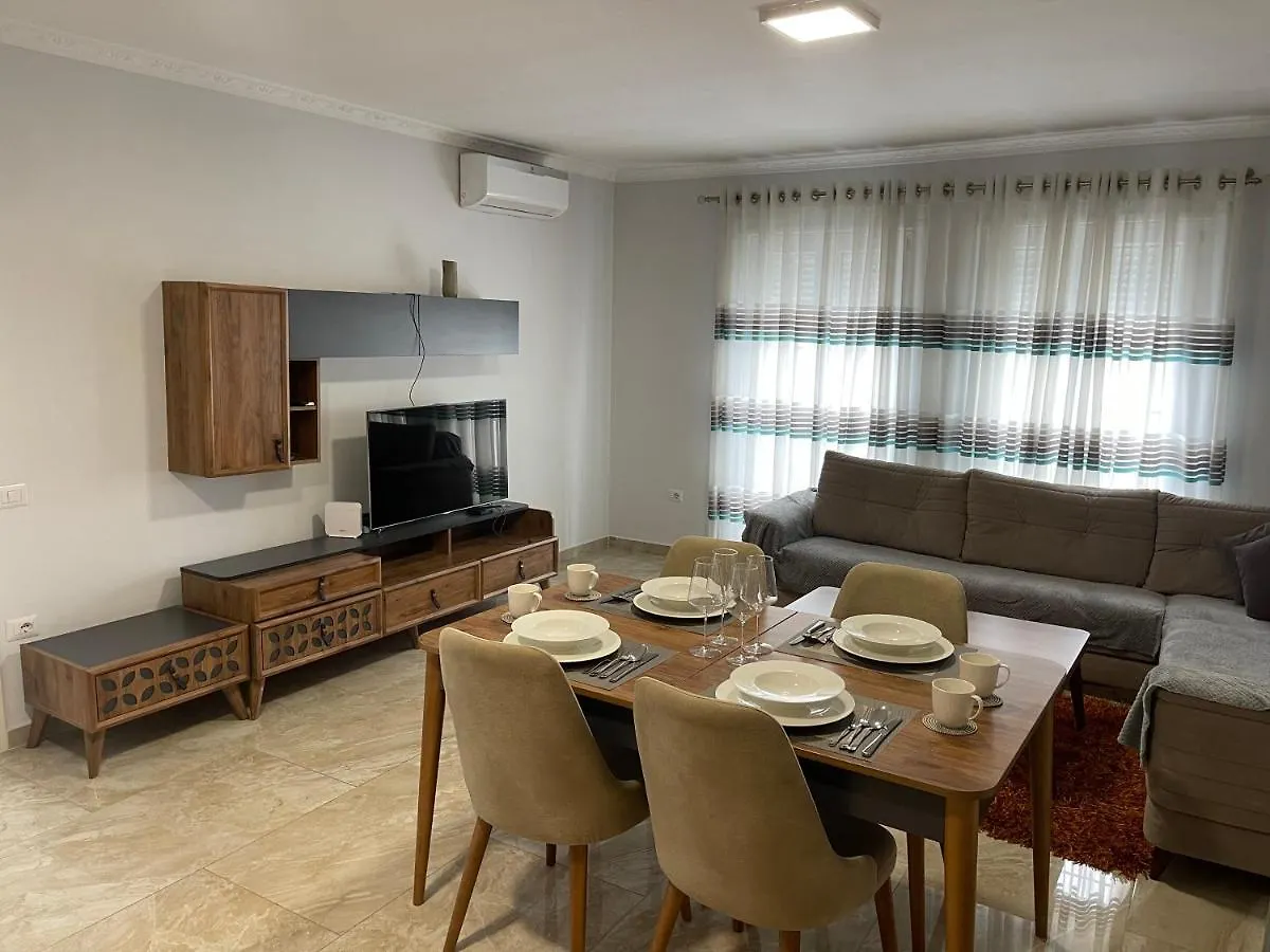 Roes Apartments Tirana